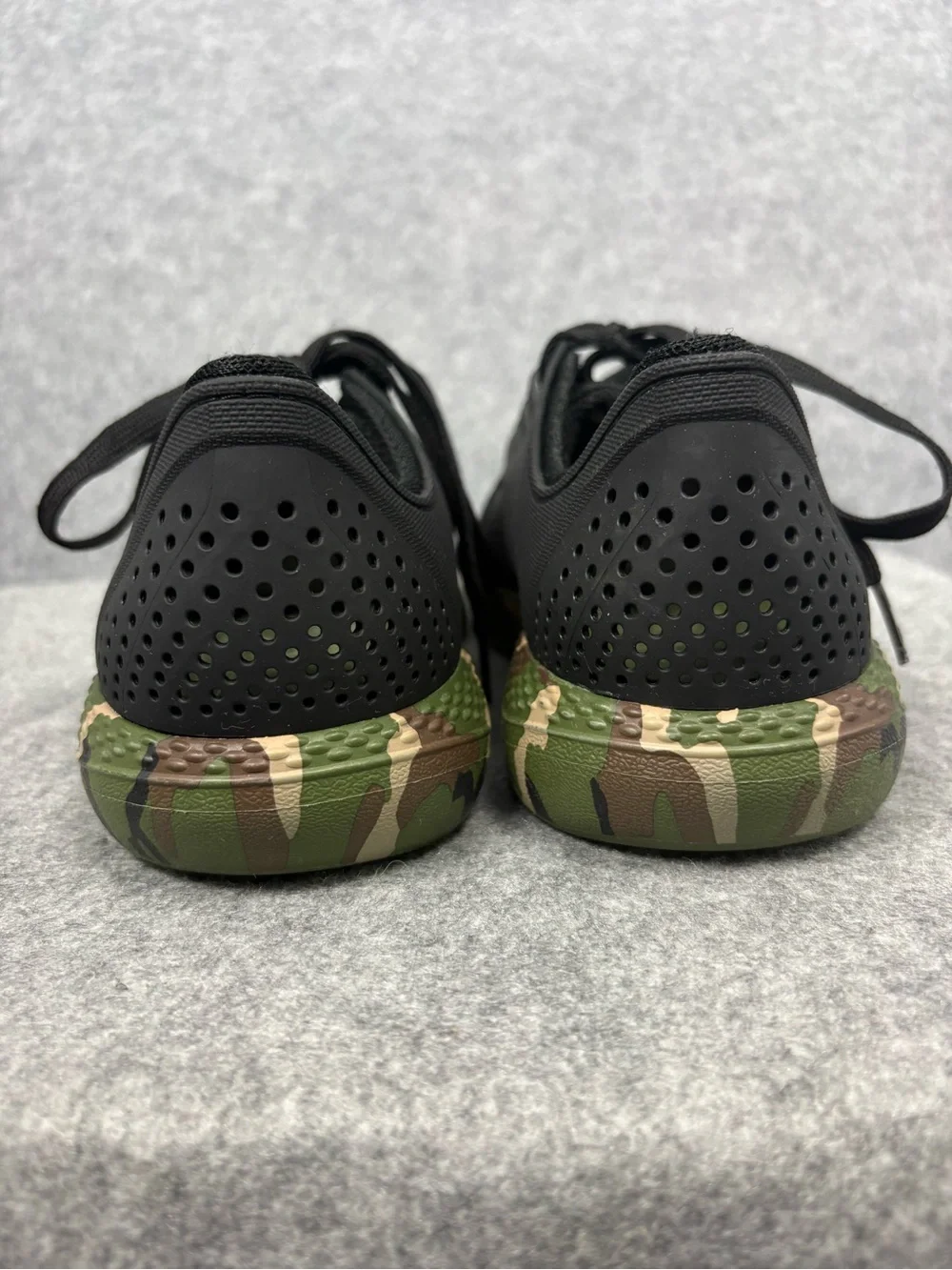 Crocs LiteRide Pacer Black Camo Sneakers Men’s Size 11 Comfort Walking Shoes